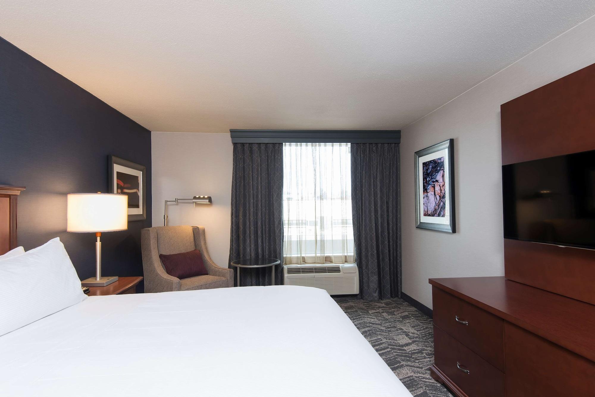 Hotel Doubletree By Hilton Schenectady Extérieur photo