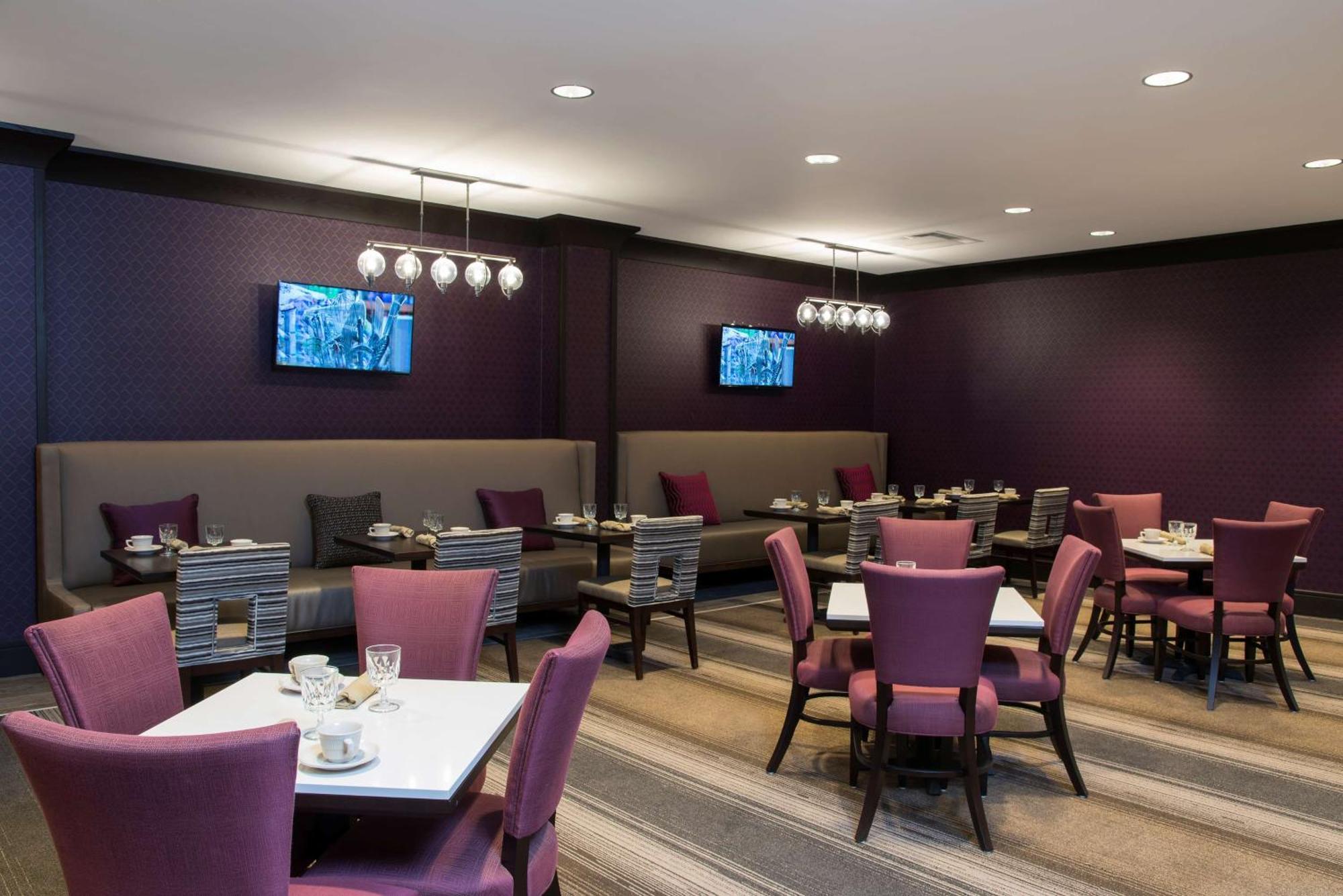 Hotel Doubletree By Hilton Schenectady Extérieur photo