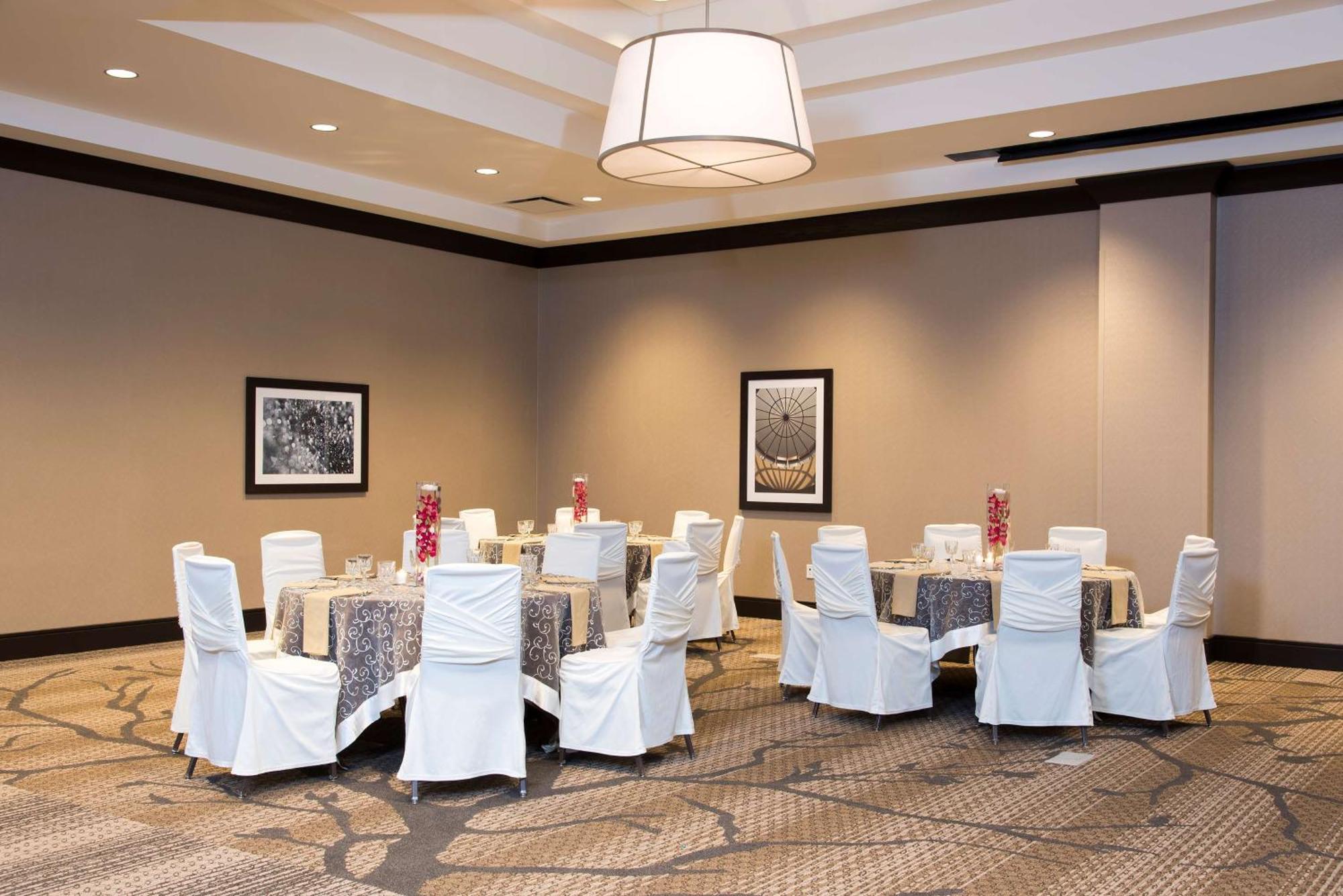 Hotel Doubletree By Hilton Schenectady Extérieur photo