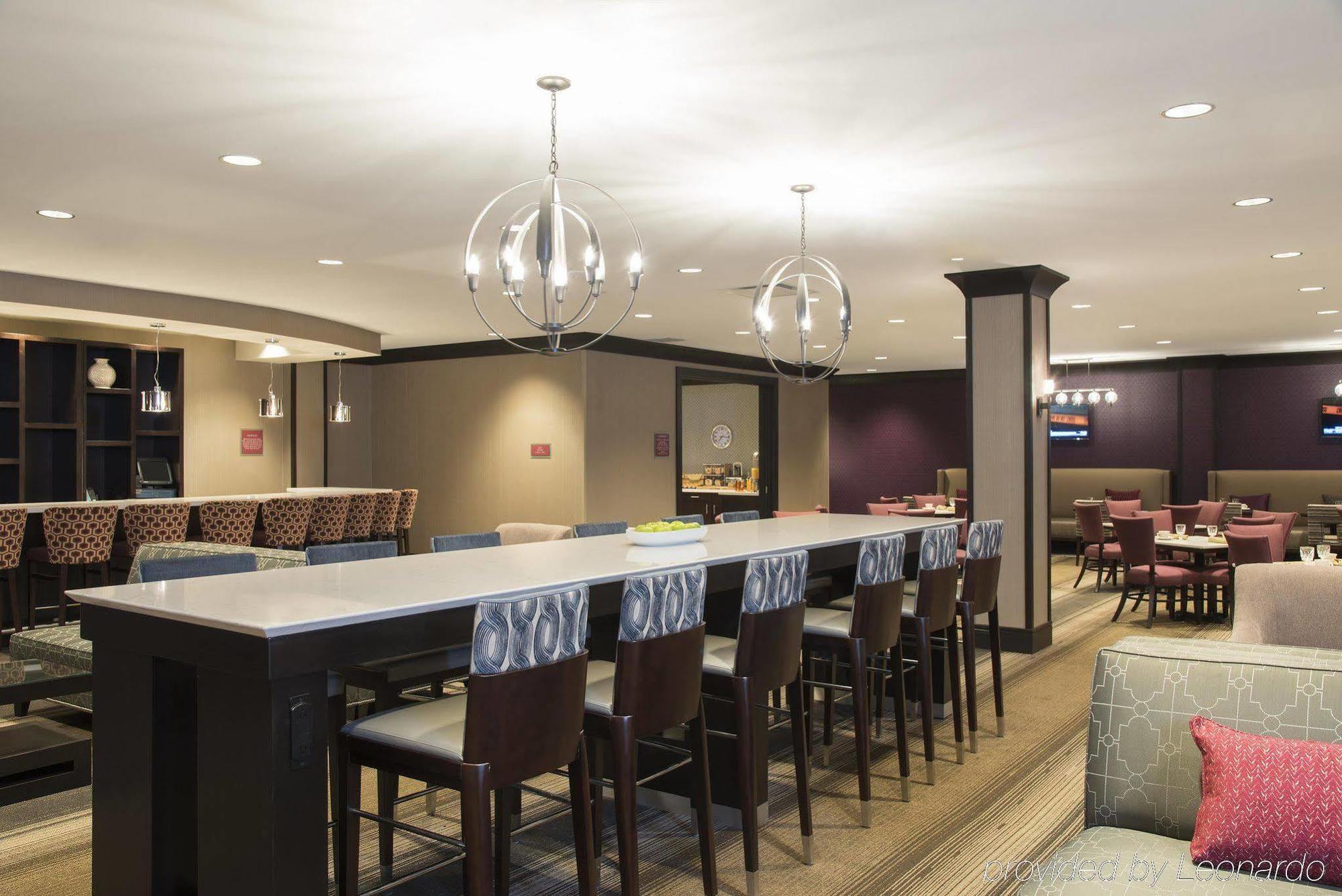 Hotel Doubletree By Hilton Schenectady Extérieur photo